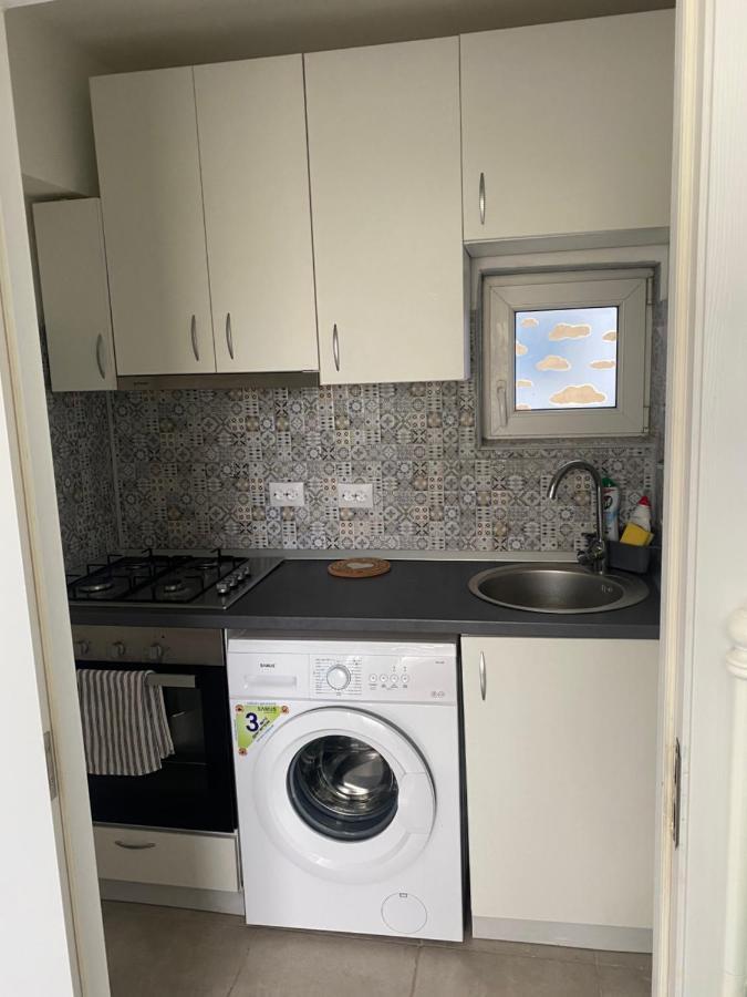 Sofi Apartment Central Bukares Bagian luar foto